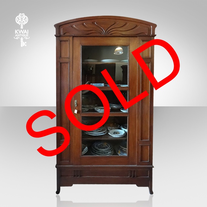 (LMR 48) LEMARI DISPLAY BESAR...