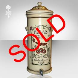 (TPT 56) TEMPAT AIR BERKEFELD...